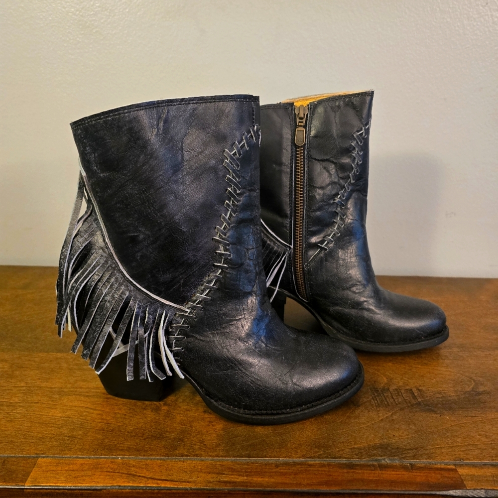 Just Nashville Leather Fringe Boho Western Booties. New, Never Wore